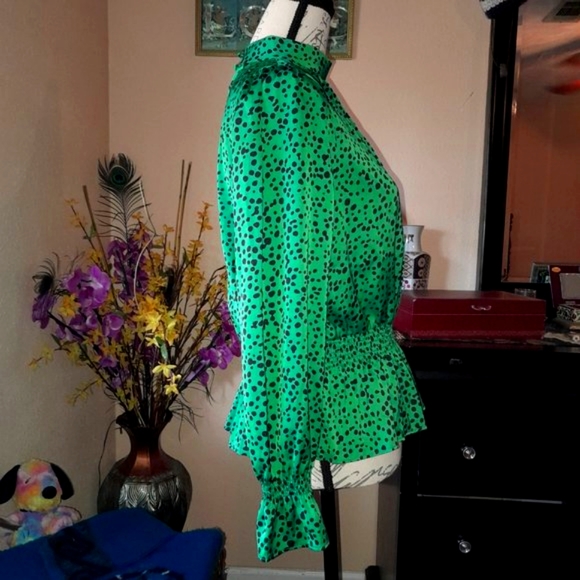 NWT Scoop NYC Vibrant Green Feminine Peplum Polkadot Ruffle Keyhole Blouse - Picture 5 of 12